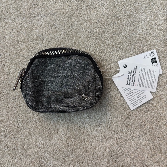 lululemon athletica Handbags - Lululemon Everywhere Belt Bag Nano Glitter Silver NWT